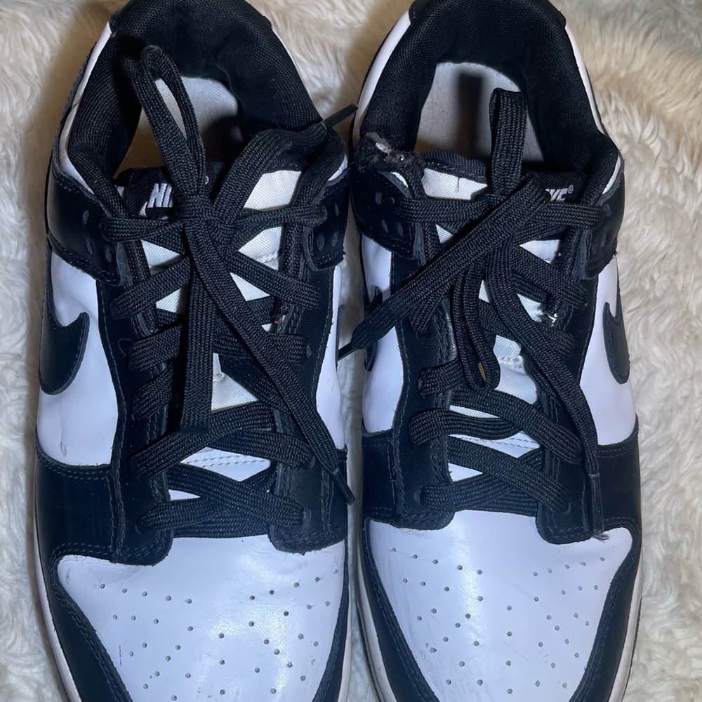 Nike low panda men’s Black and White Athletic sneakers size 9 - Picture 3 of 8